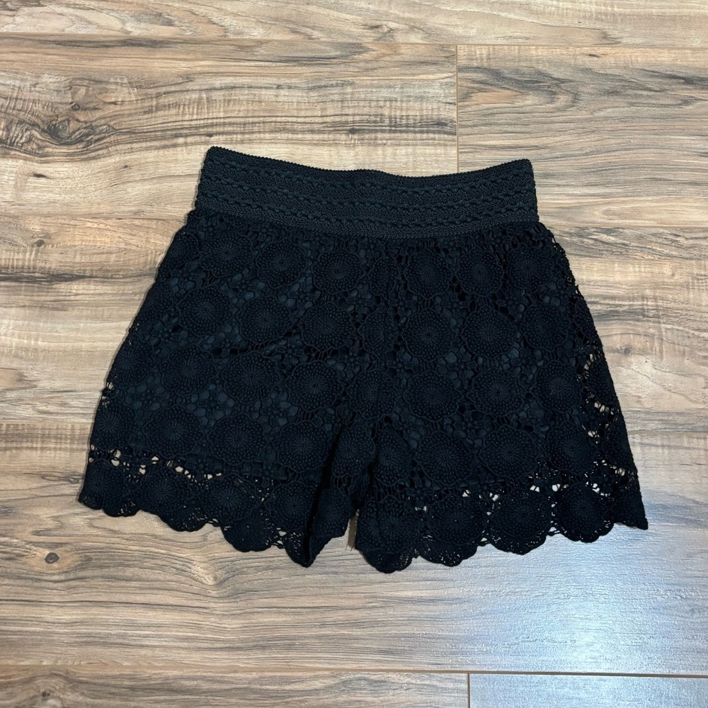 Umgee Black Crochet Lace Shorts sz Small NWOT